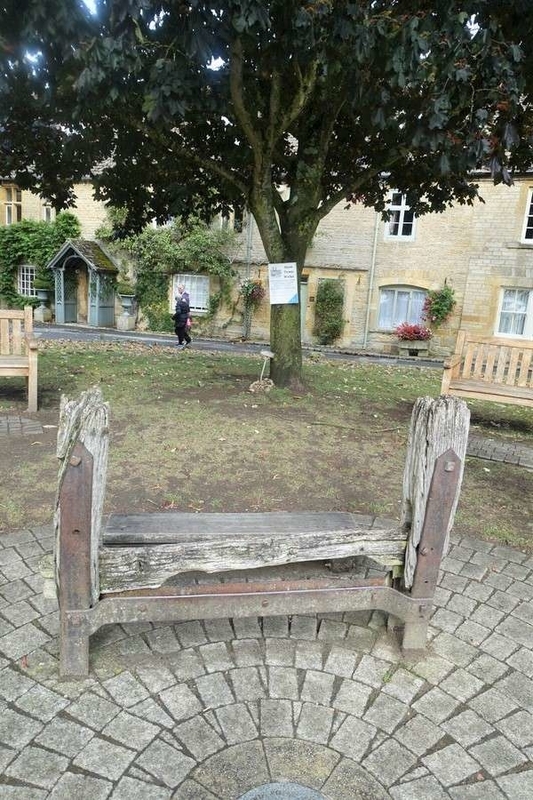 87ｲｷﾞﾘｽ・ｺｯﾂｳｫﾙｽ