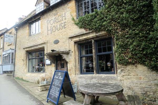 81ｲｷﾞﾘｽ・ｺｯﾂｳｫﾙｽ