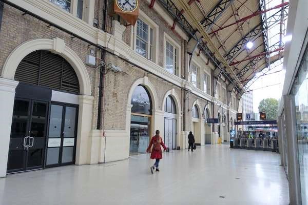 6ｲｷﾞﾘｽ・ｺｯﾂｳｫﾙｽﾞ