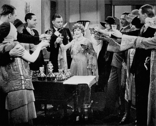 Alfred Hitchcock-Champagne（1928）