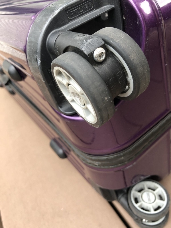 rimowa-suitcase-salsa