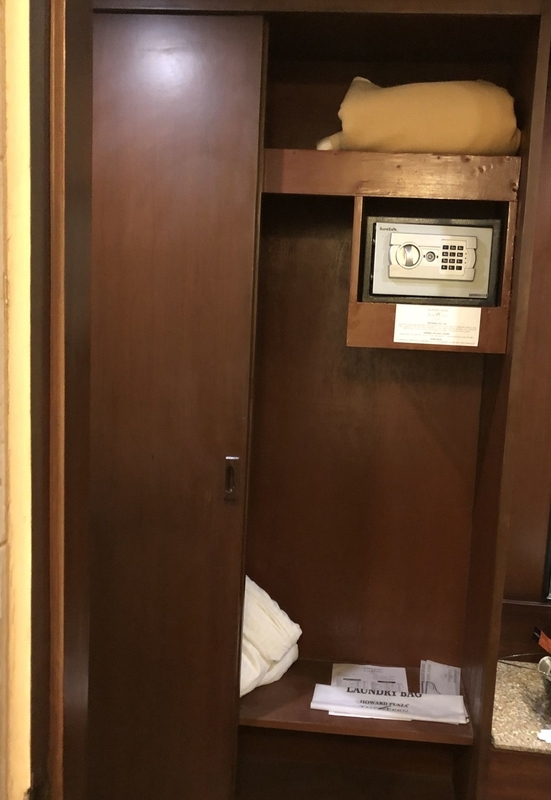 Hotel Howard Plaza, Agra 