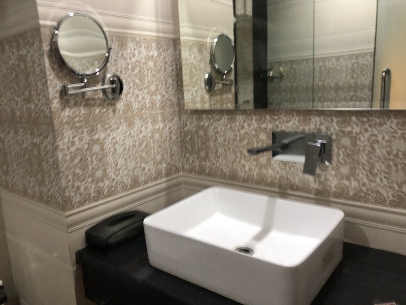 Hotel Costa Reviera, Varanasi