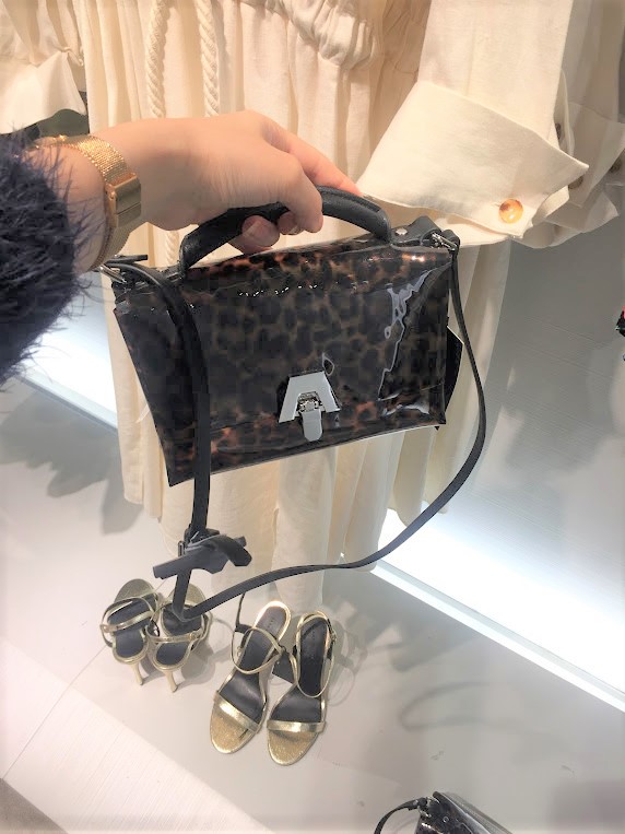 f:id:hkfashionM:20190301001542j:plain f:id:hkfashionM:20190301001542j:plain