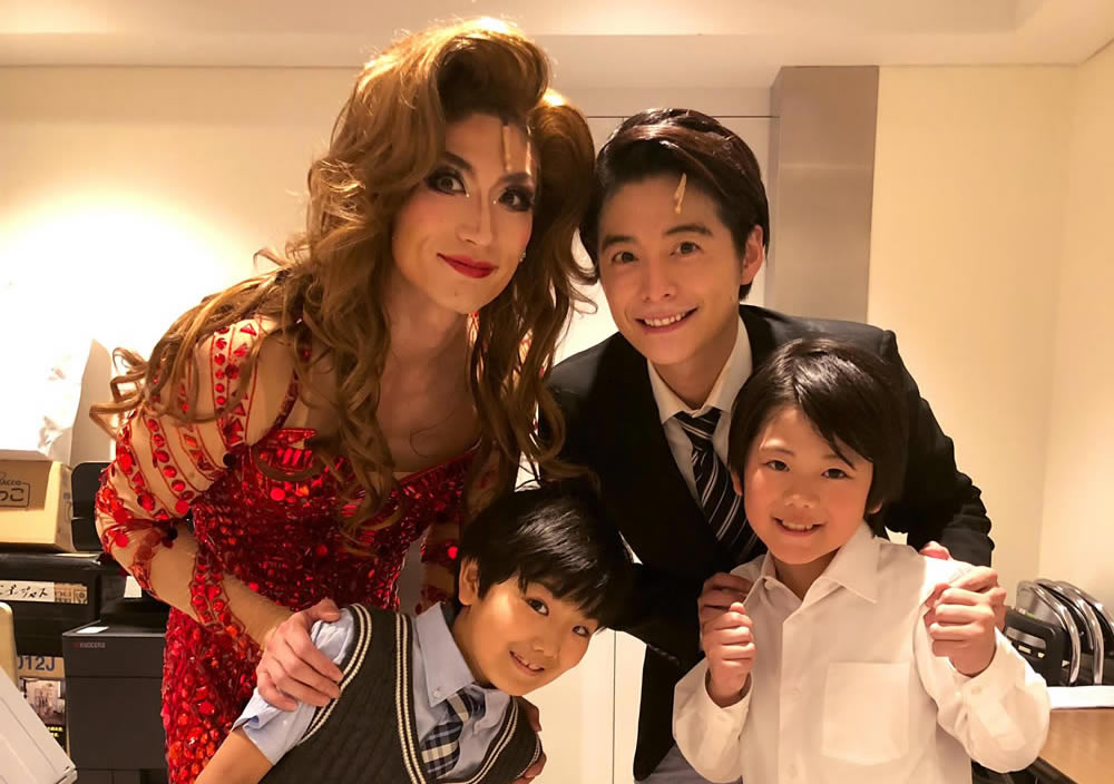 キンキーブーツ　2019年公演　ポーチ