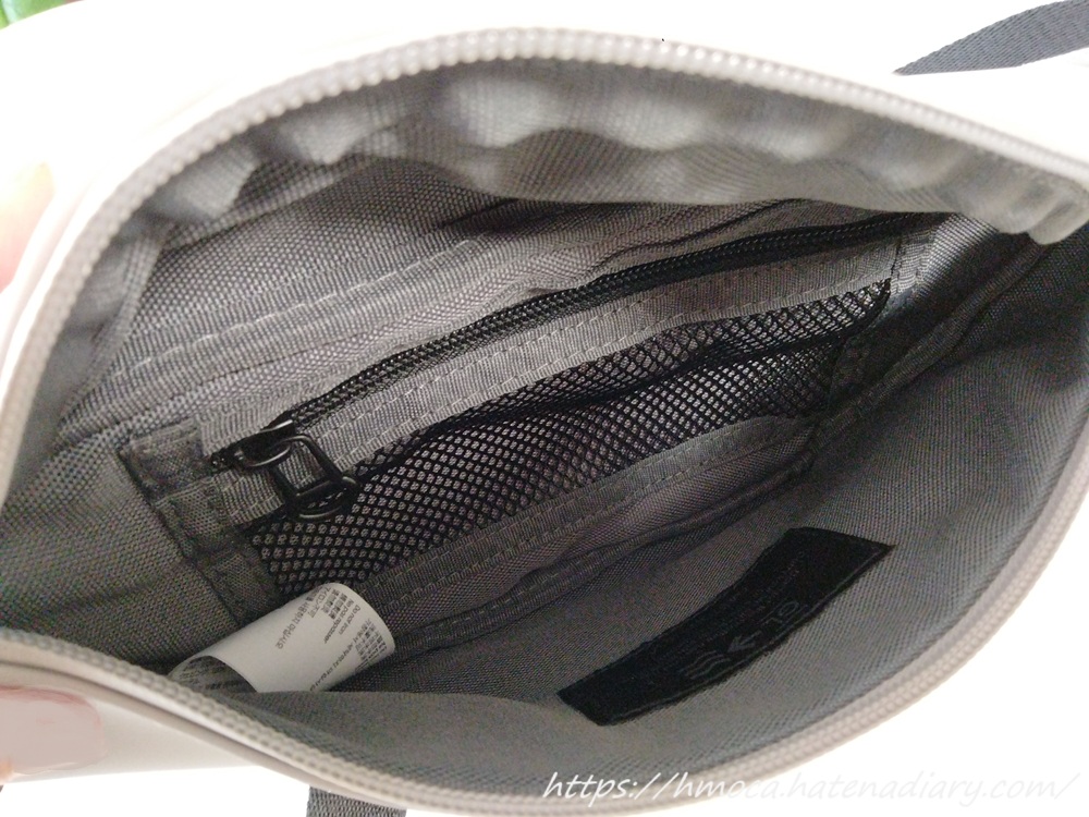 ガストンルーガ　SPL&Auml;SH BUM BAG（スプラッシュ バムバッグ）トープ　内部