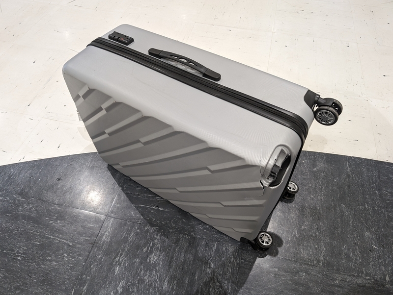 海外旅行帰国時にスーツケースを破壊されだけどグレードアップした話