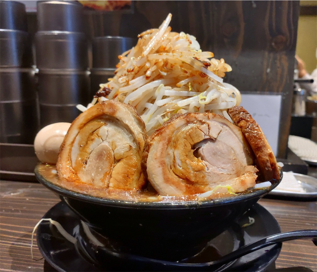 麺や 久 特製カネシ醤油 大 このビジュアルに興奮せよ 二郎系 ボーボーボリューミー 麺や 久 特製カネシ醤油 大 このビジュアルに興奮せよ 二郎系 ボーボーボリューミー