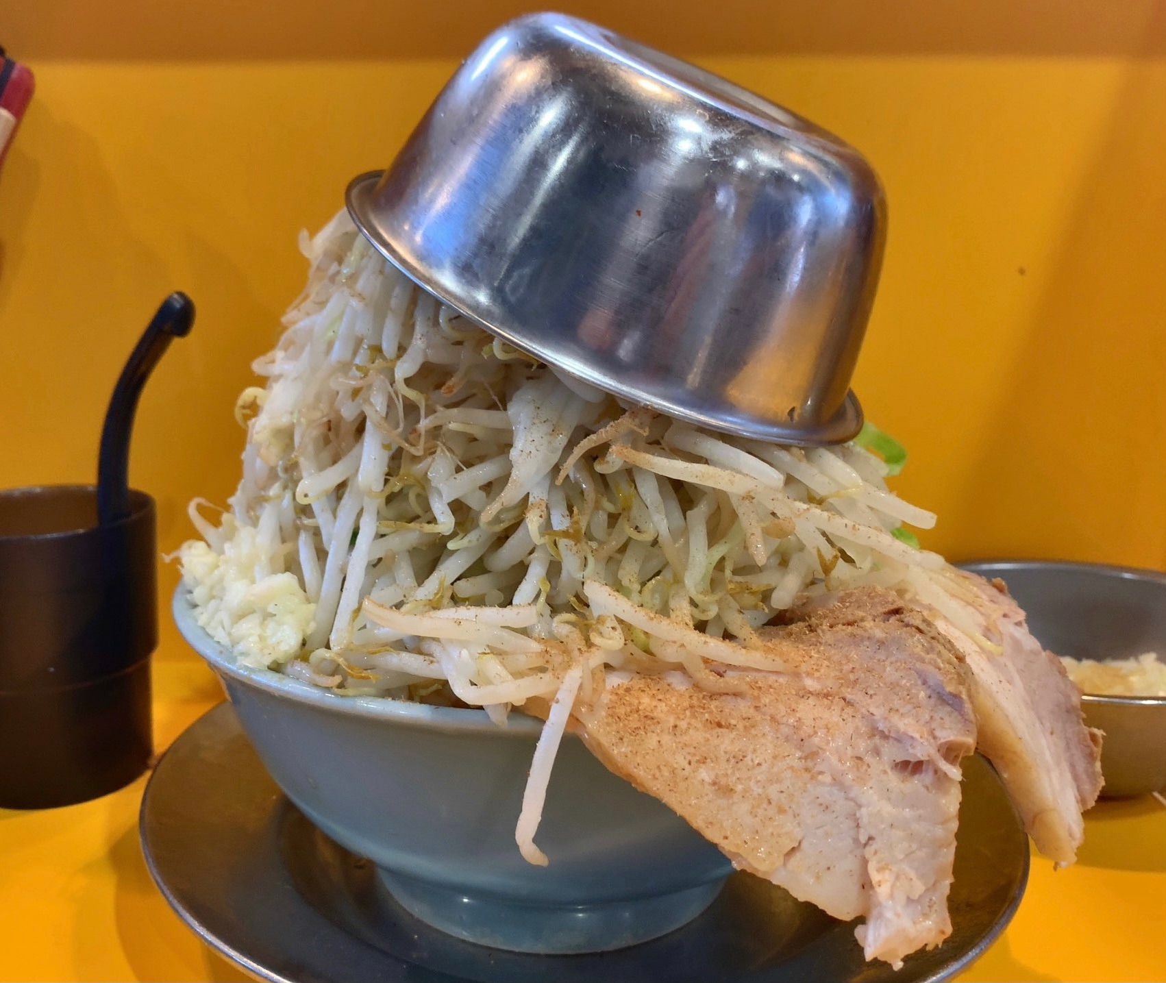 ラーメン二郎 八王子野猿街道店2 ファンキー盛り発動 二郎系 ボーボーボリューミー