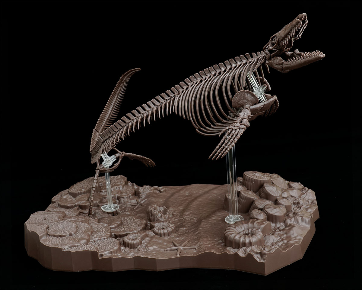 よみがえる海生爬虫類「1/32 Imaginary Skeleton モササウルス」のご