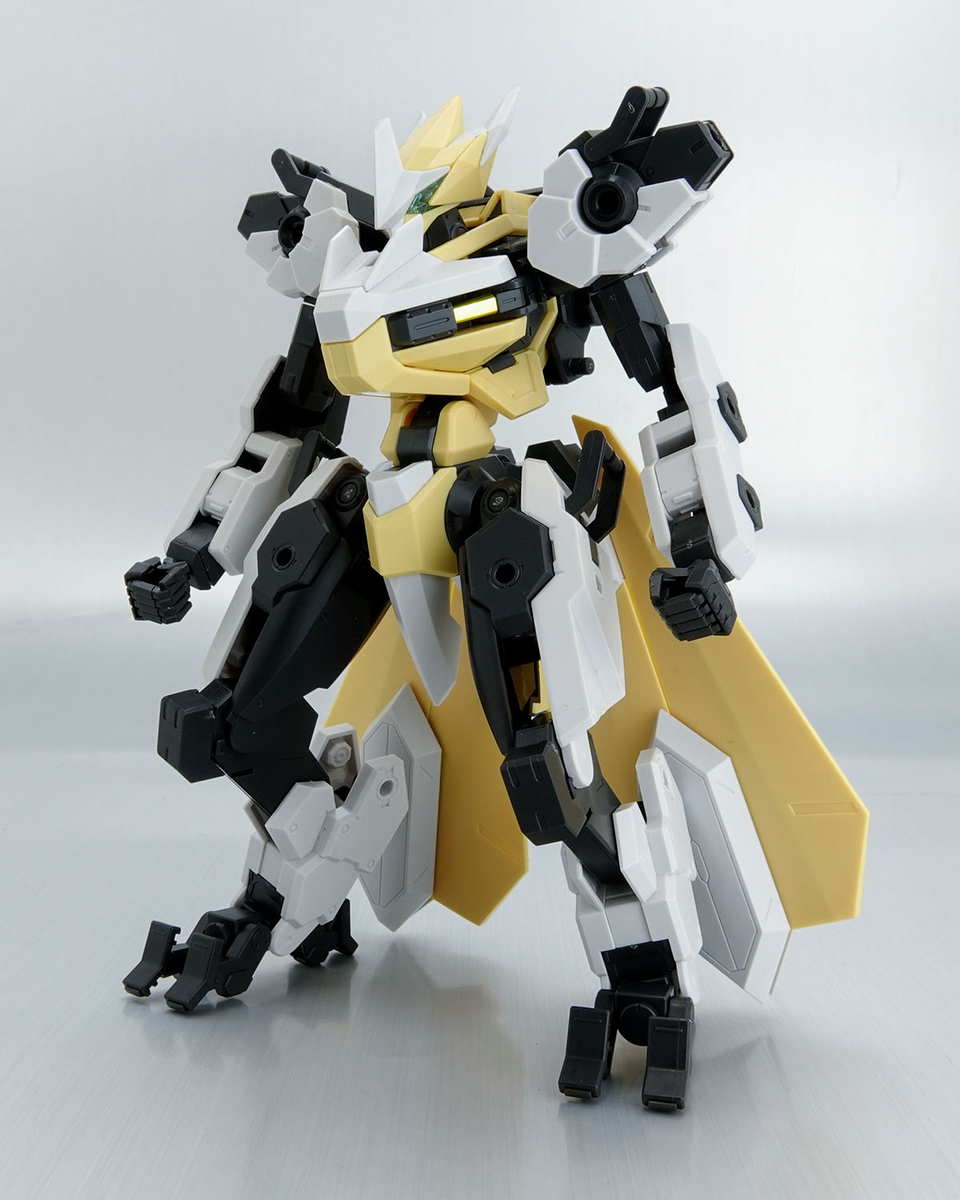 HG 1/72 境界戦機　塗装強化　 デカール追加 境界戦機』HGメイレスジョウガン改を真鍮線やマーキングで重厚感