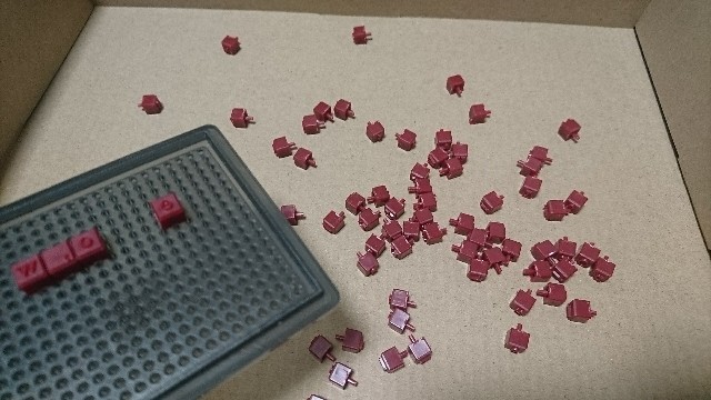 活字を拾っている