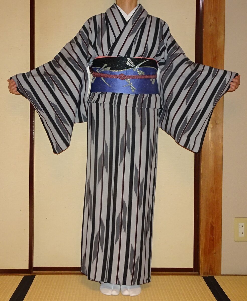 半幅帯を作り帯にしてみました - 母と私の着物ぐらし