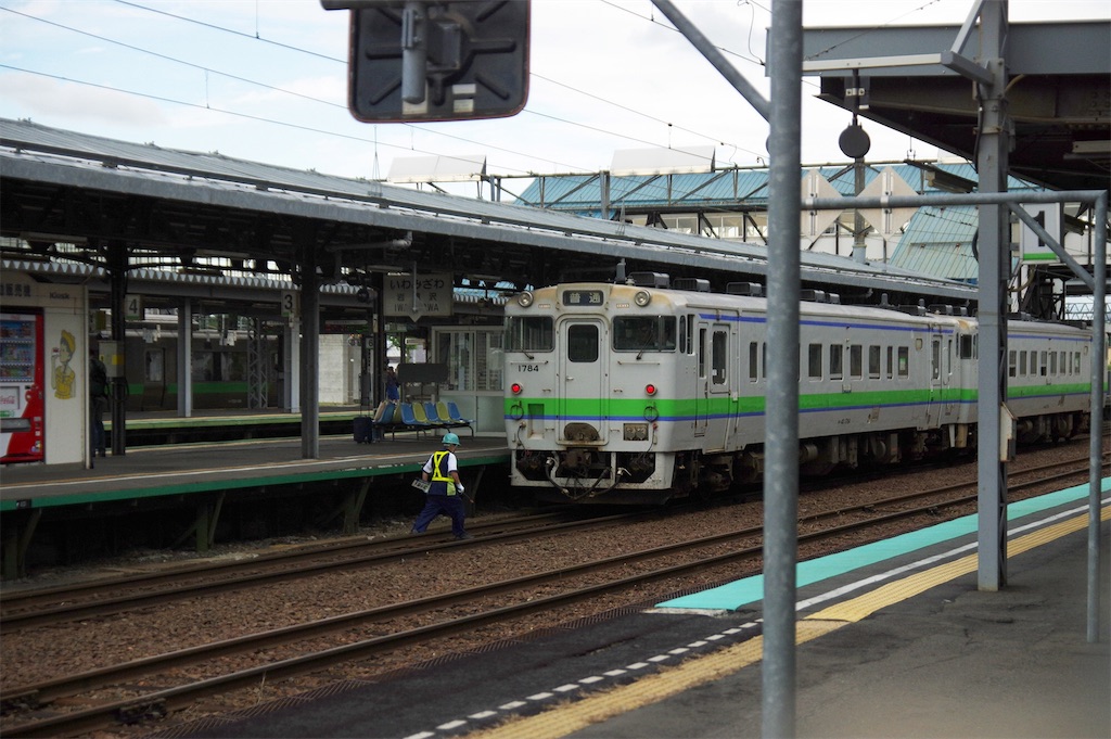 鉄道看板 　サボ　札幌・岩見沢行き Yahoo!オークション - 当時物 鉄道部品 国鉄 サボ 行先板 小樽ー