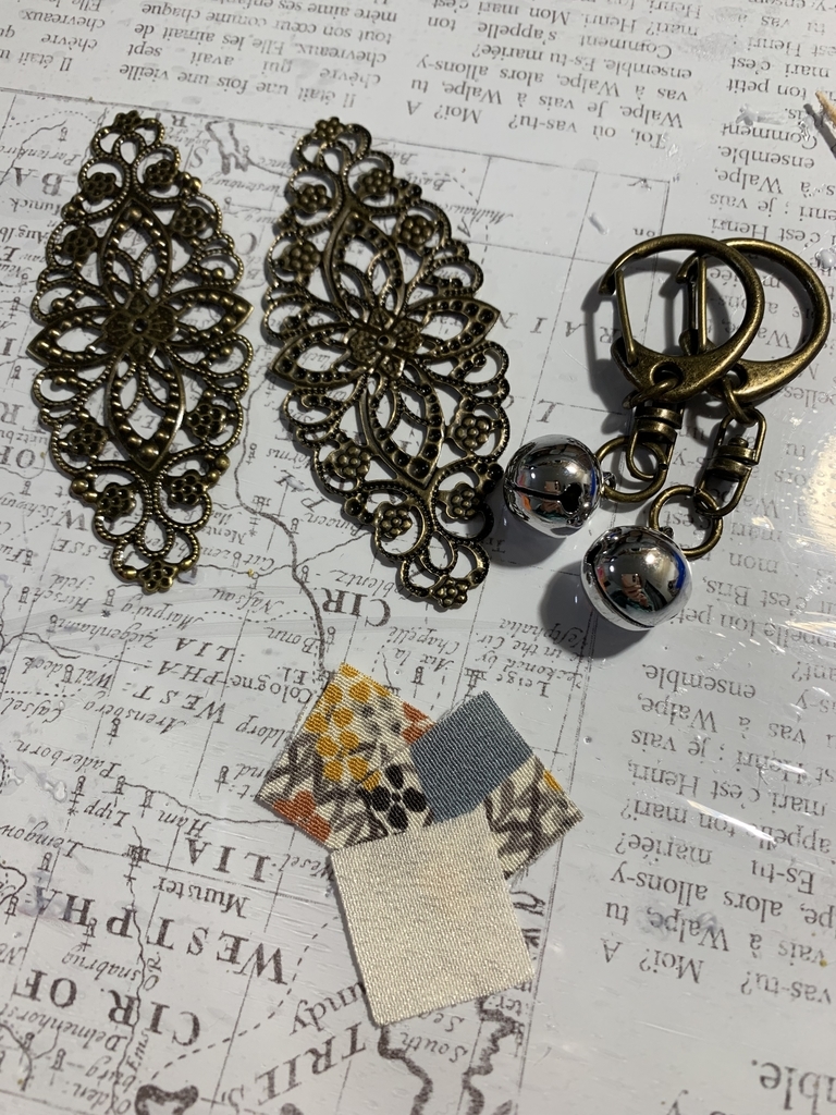 つまみ細工 鈴付きのキーホルダーを作る つまみ細工工房 ほっこり屋 ブログ つまみ細工 鈴付きのキーホルダーを作る つまみ細工工房 ほっこり屋 ブログ