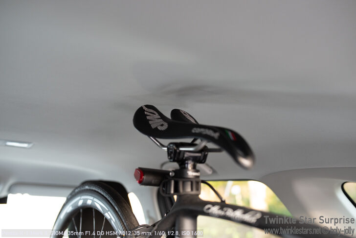 Cx 5の車内にロードバイクは積めますか 立てて積めます Terzo Ec25mレビュー ティンクルスターサプライズ