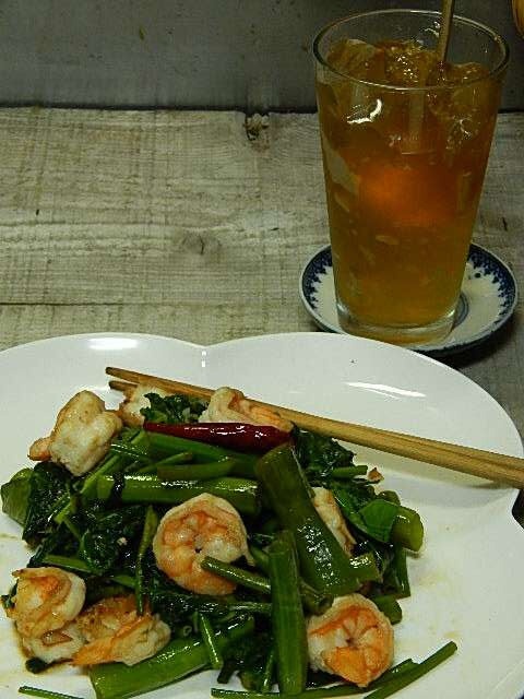 空芯菜とエビのエスニック炒めとジャスミンゼリー