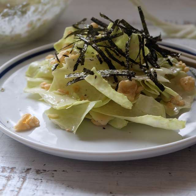 最後に刻み海苔をのせて完成