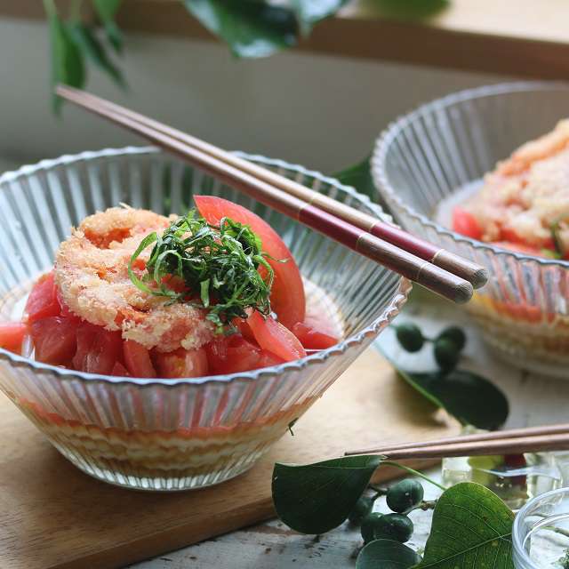 フライドトマト入り冷やしうどん