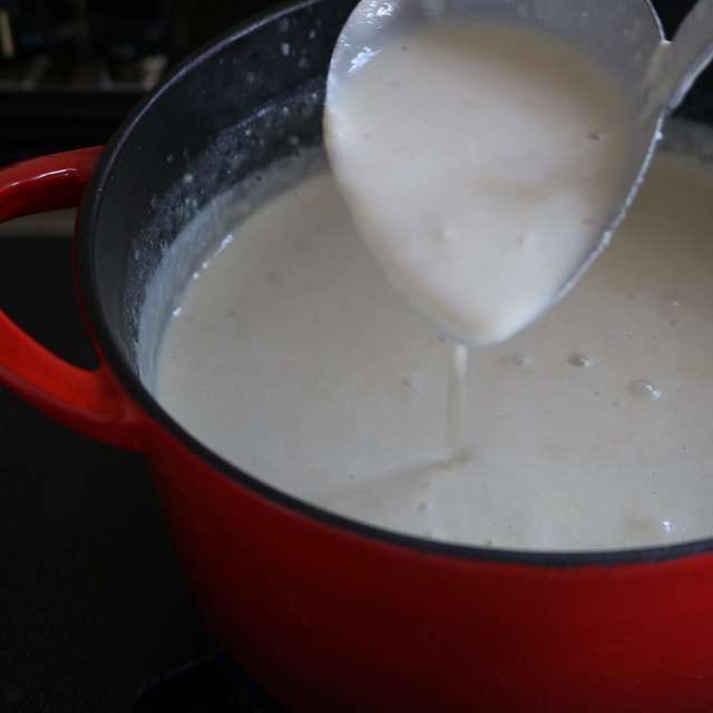 器によそい、フライド椎茸をのせて完成