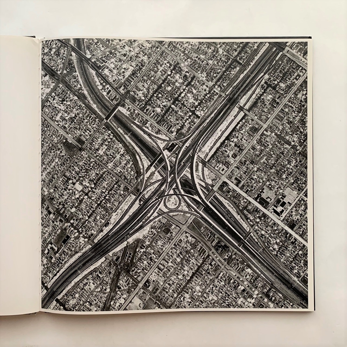 OBLIVION　David Maisel　デイビット・マイゼル Oblivion – David Maisel