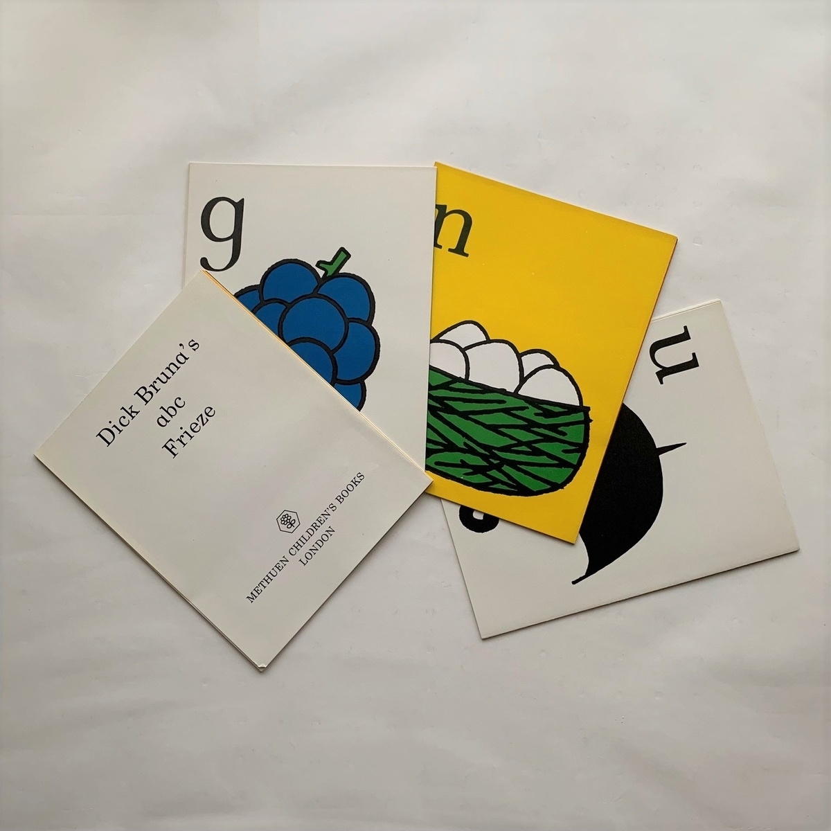Dick Bruna's abc Frieze / Dick Bruna - 本まるさんかくしかく Blog Dick Bruna's abc Frieze / Dick Bruna - 本まるさんかくしかく Blog