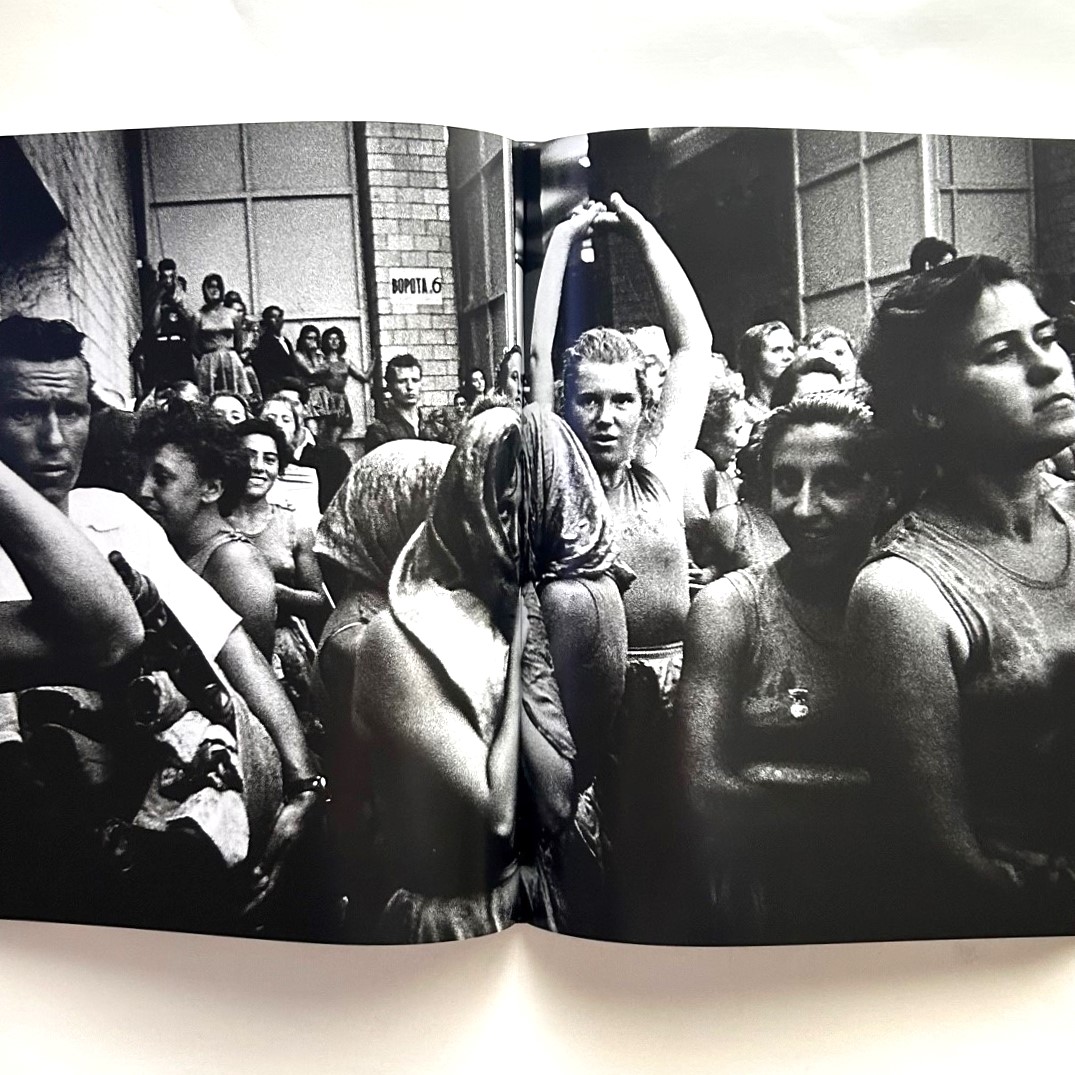 William Klein Yes - 本まるさんかくしかく Blog