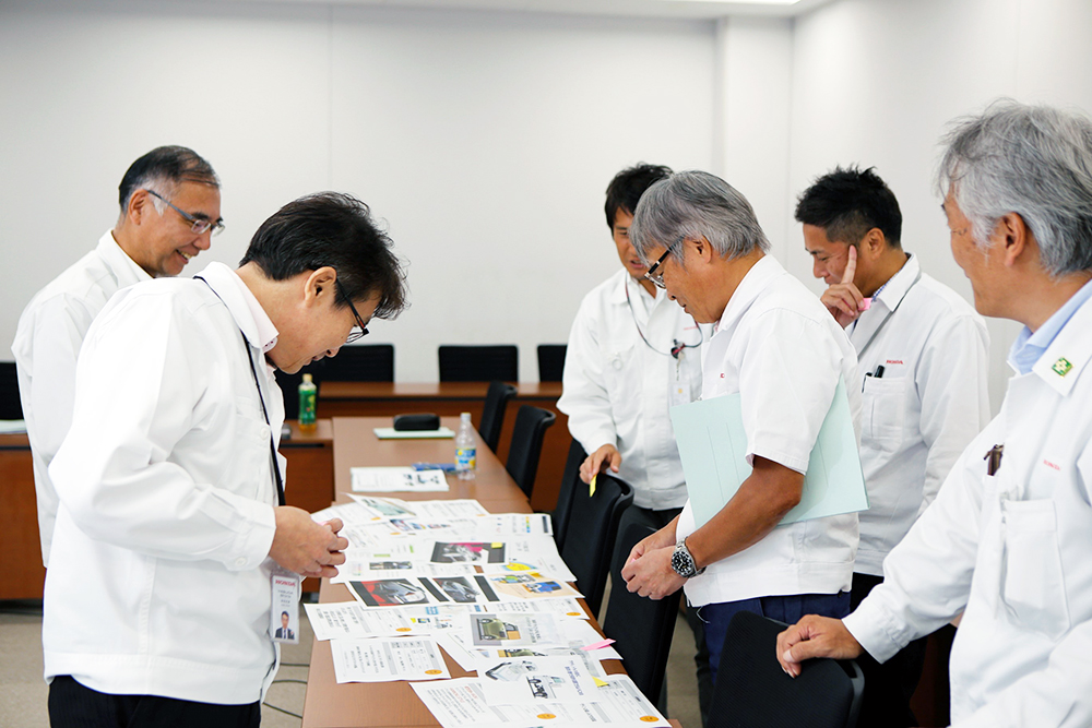 社内選考会の様子