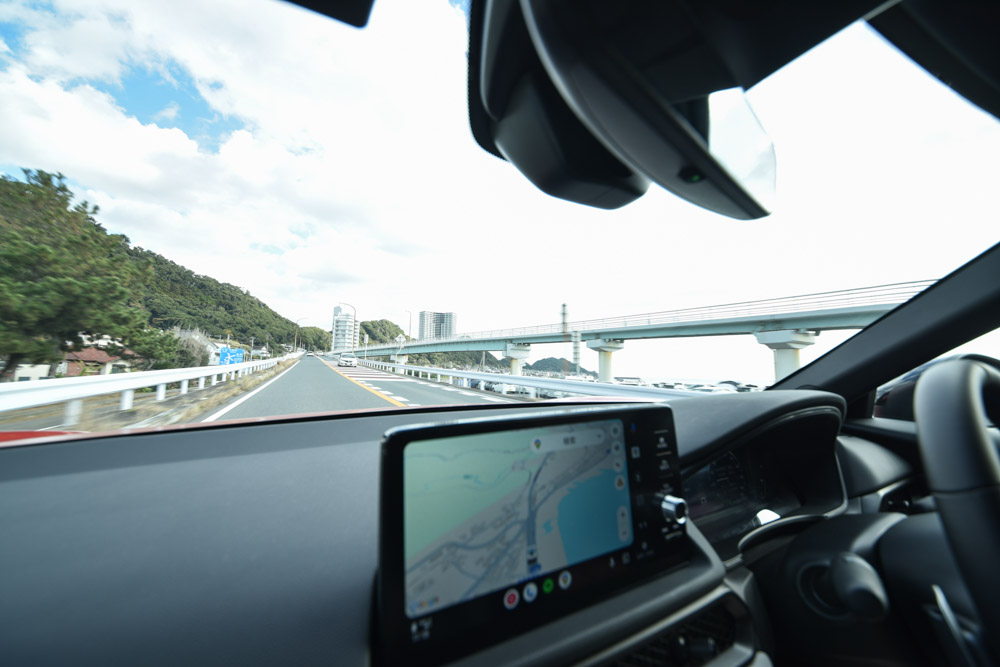 プレリュード車内