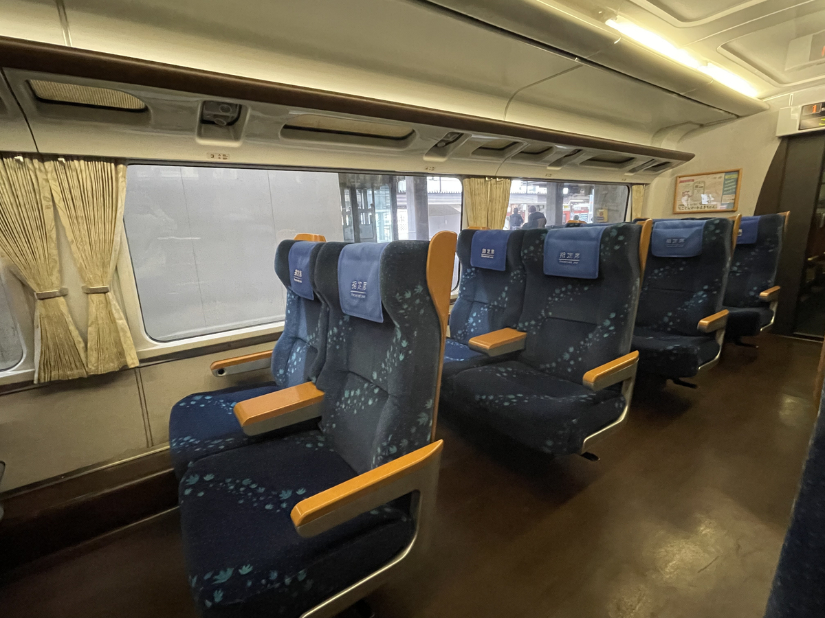 乗り鉄】ついに四国初上陸！特急「しおかぜ」8000系グリーン車で往く