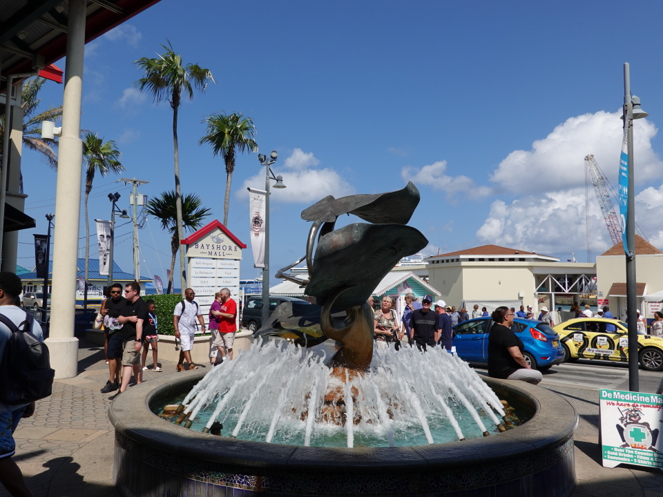 グランド・ケイマン4 観光 BAYSHORE MALL hondatad’s blog