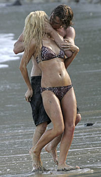 f:id:honeywest:20060530123852j:image f:id:honeywest:20060530123852j:image