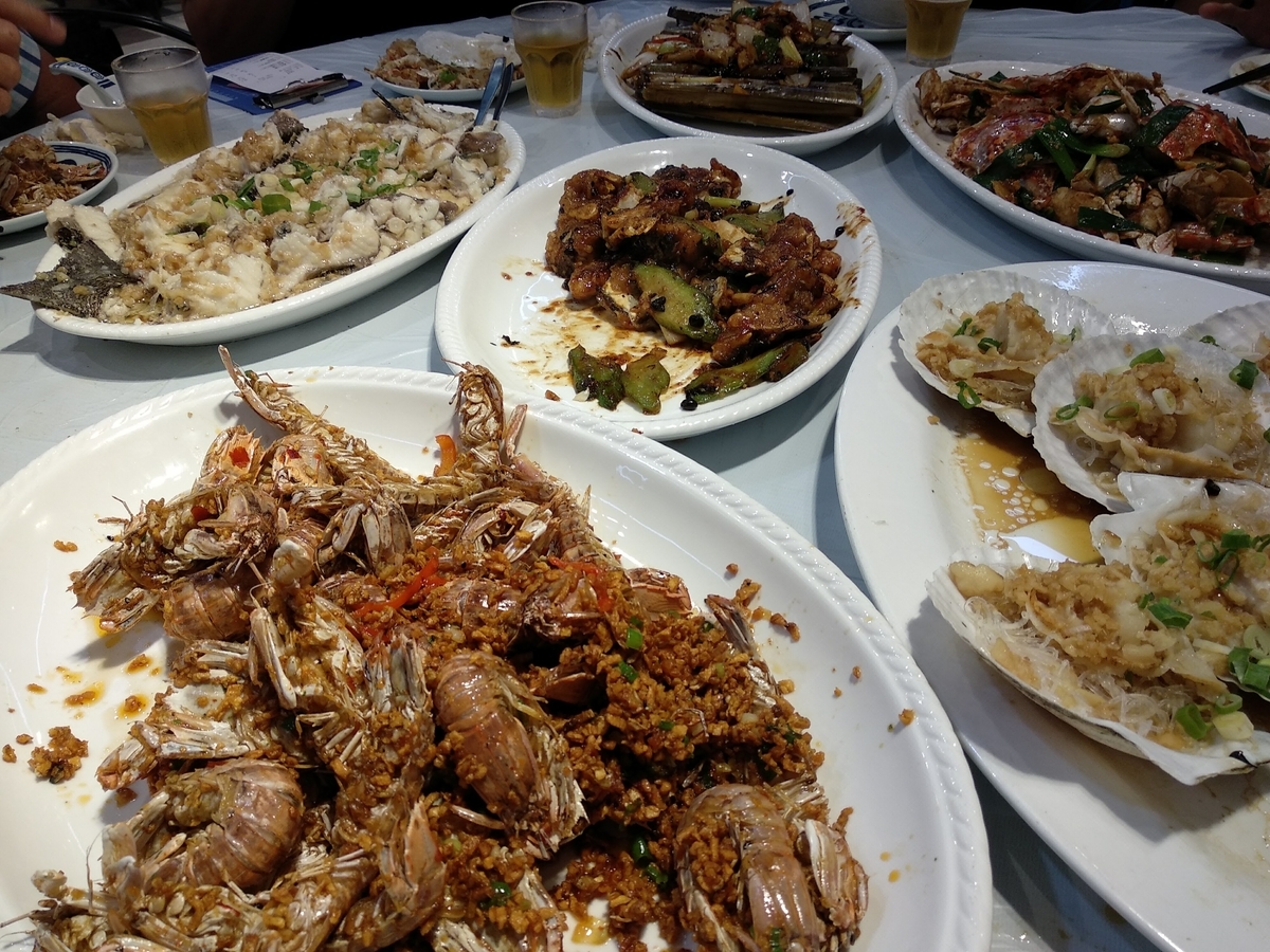 香港で海鮮 シャコの塩コショウ揚げ 帆立の春雨ニンニク蒸し マテ貝の豆鼓炒め 苦瓜とお魚の旨煮炒め 蒸し魚 などなど 香港 食 旅 仕事と時々日本 香港で海鮮 シャコの塩コショウ揚げ 帆立の春雨ニンニク蒸し マテ貝の豆鼓炒め 苦瓜とお魚の旨煮炒め 蒸し魚 などなど 香港 食 旅 仕事と時々日本