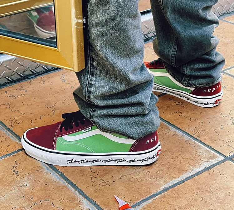 Vans Supreme コラボ スニーカー 赤緑 シュプリーム x ヴァンズから23年春のコラボフットウェアが到着