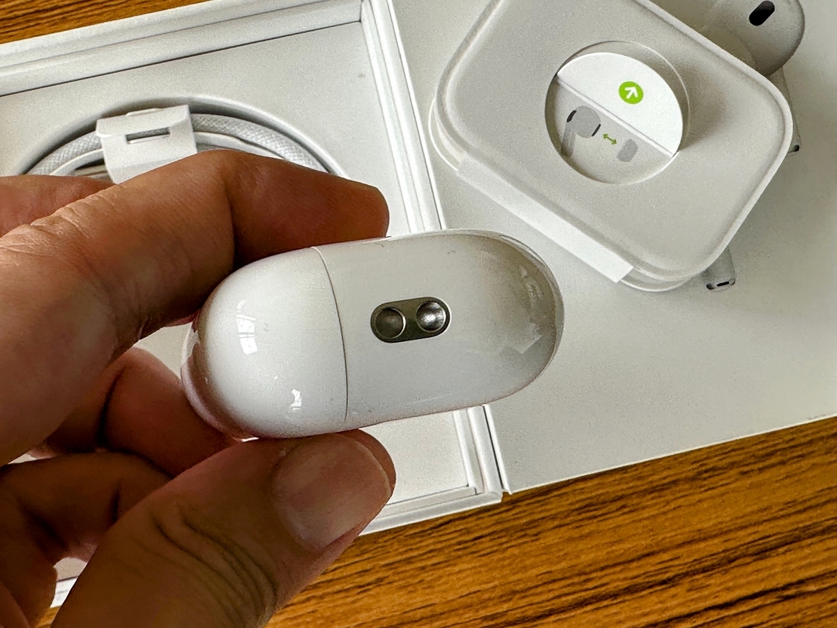 9割金欠　AirPods Pro 第2世代 USB C 開封　イヤホン AirPodsPro USB-C (第2世代）開封の儀と先代比較のファースト