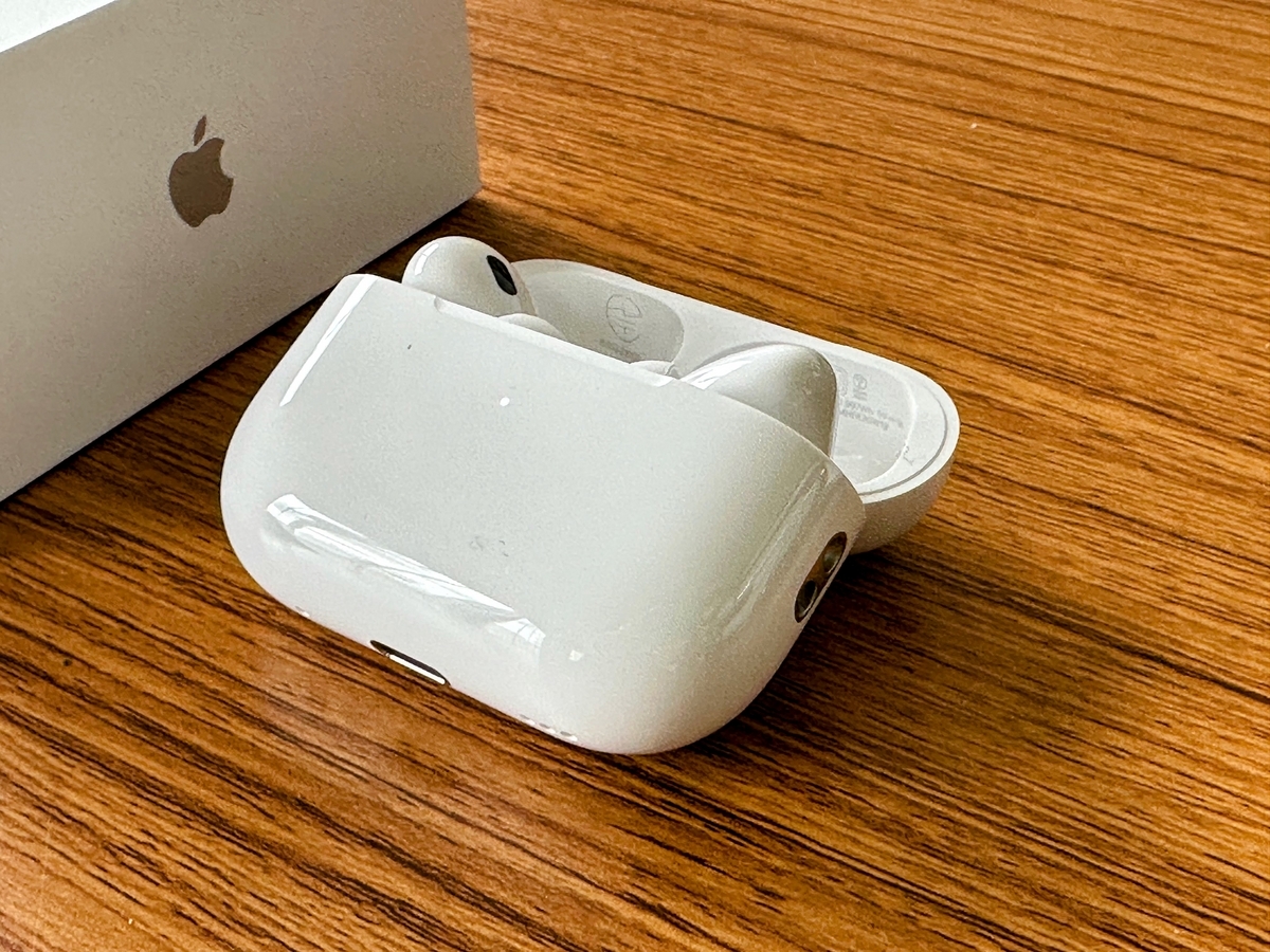 AirPodsPro USB-C (第2世代）開封の儀と先代比較のファースト