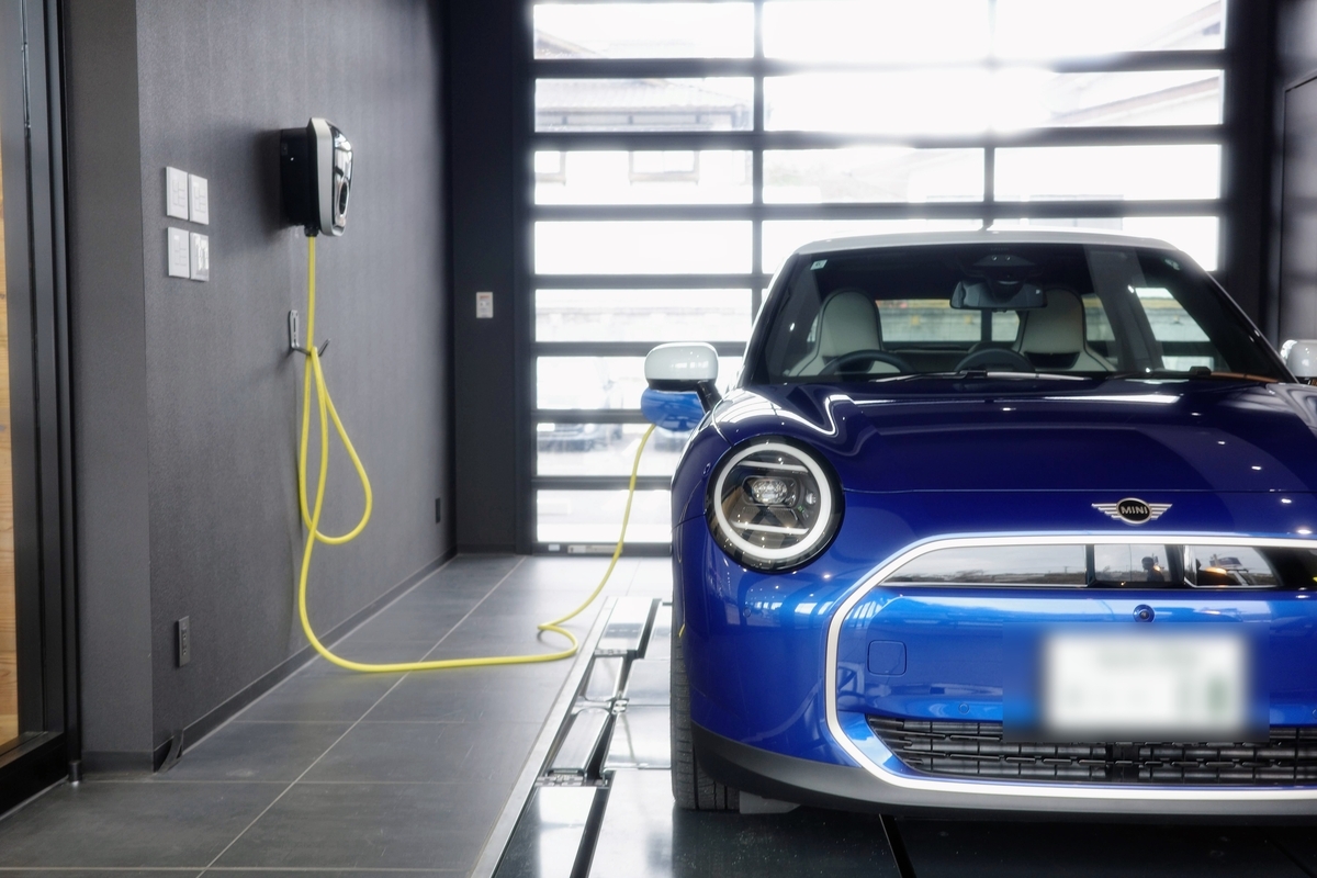 人生初のEV車を購入！BEVの新型MINI”ミニクーパーSE”納車しました 