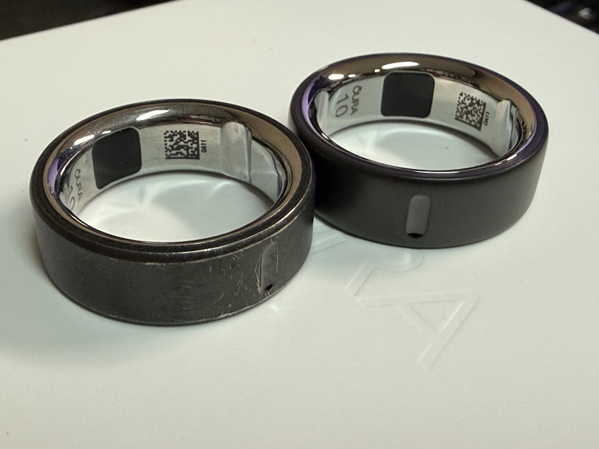 旧Oura Ring 4の外側についた使用キズの拡大