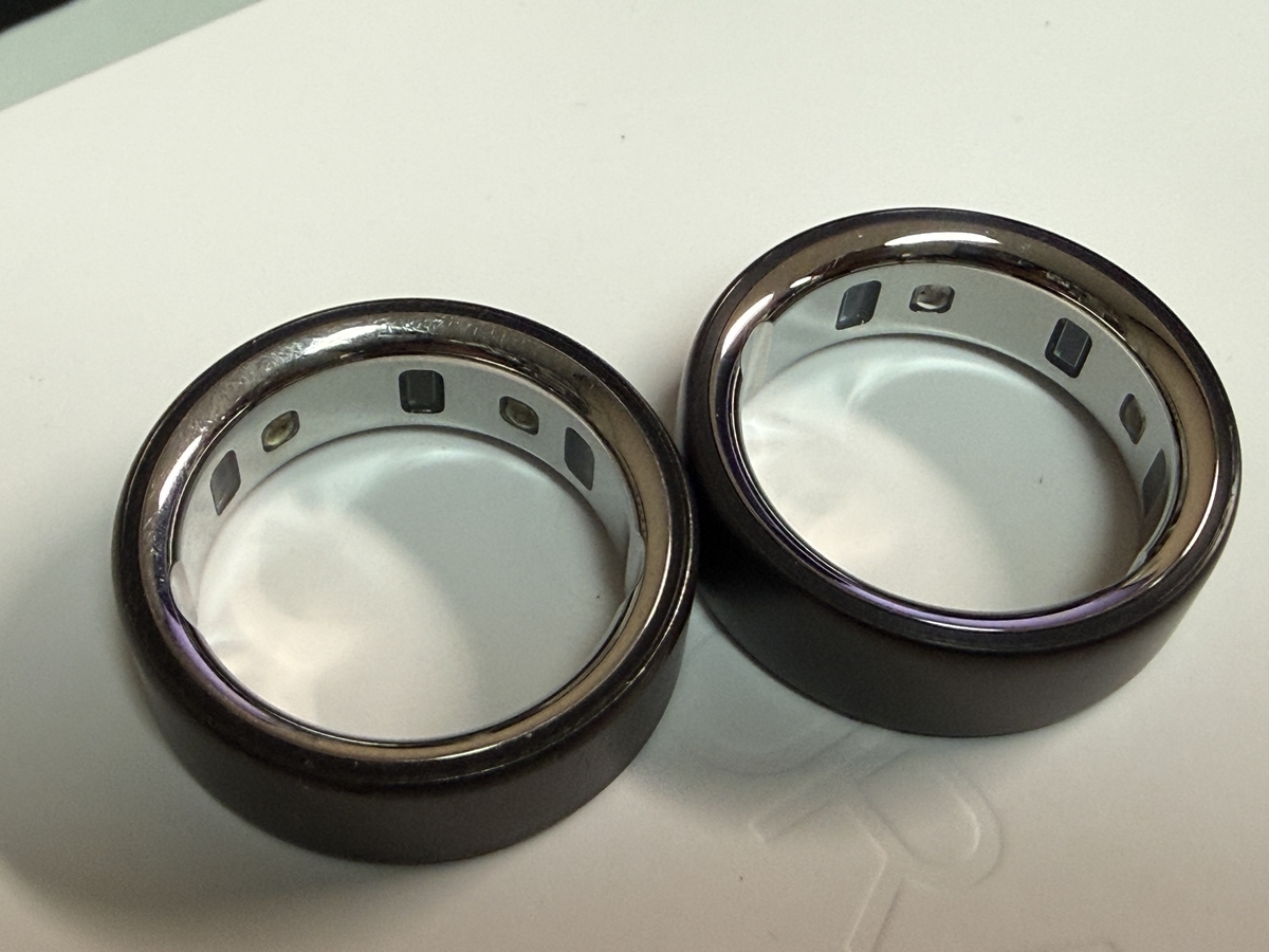 新旧Oura Ring 4の内側センサー比較