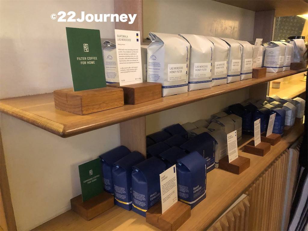 メルボルンで行列のできる人気カフェ！Dukes Coffee Roasters(デュークス・コーヒー・ロースターズ) blue playlist