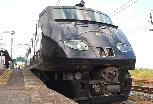 乗車記】JR九州 36ぷらす3～グリーン席（博多→長崎） - 本日も「鉄曜日」