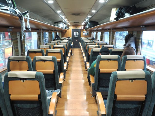 乗車記】JR九州 九州横断特急～キハ185系 （大分→熊本） - 本日も「鉄