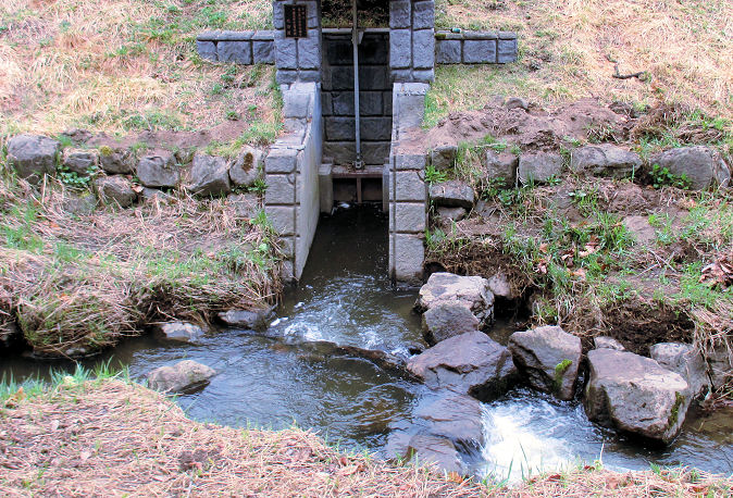 0503_第２取水樋門ソト.jpg
