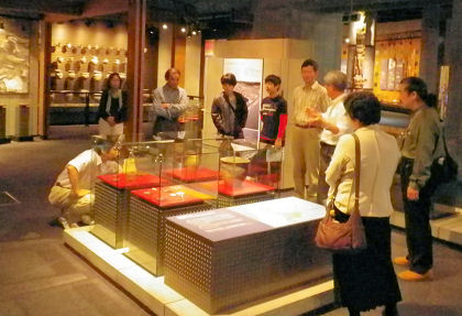0925_土器説明会.jpg