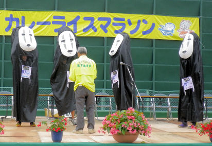 0919_4人のカオナシ.jpg