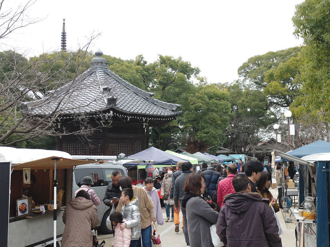 愛知 あま市 毎月１２日開催 甚目寺観音てづくり朝市 でマルシェを楽しんできました 東海エリアで過ごす親子のためのmufufuな暮らし方を発掘