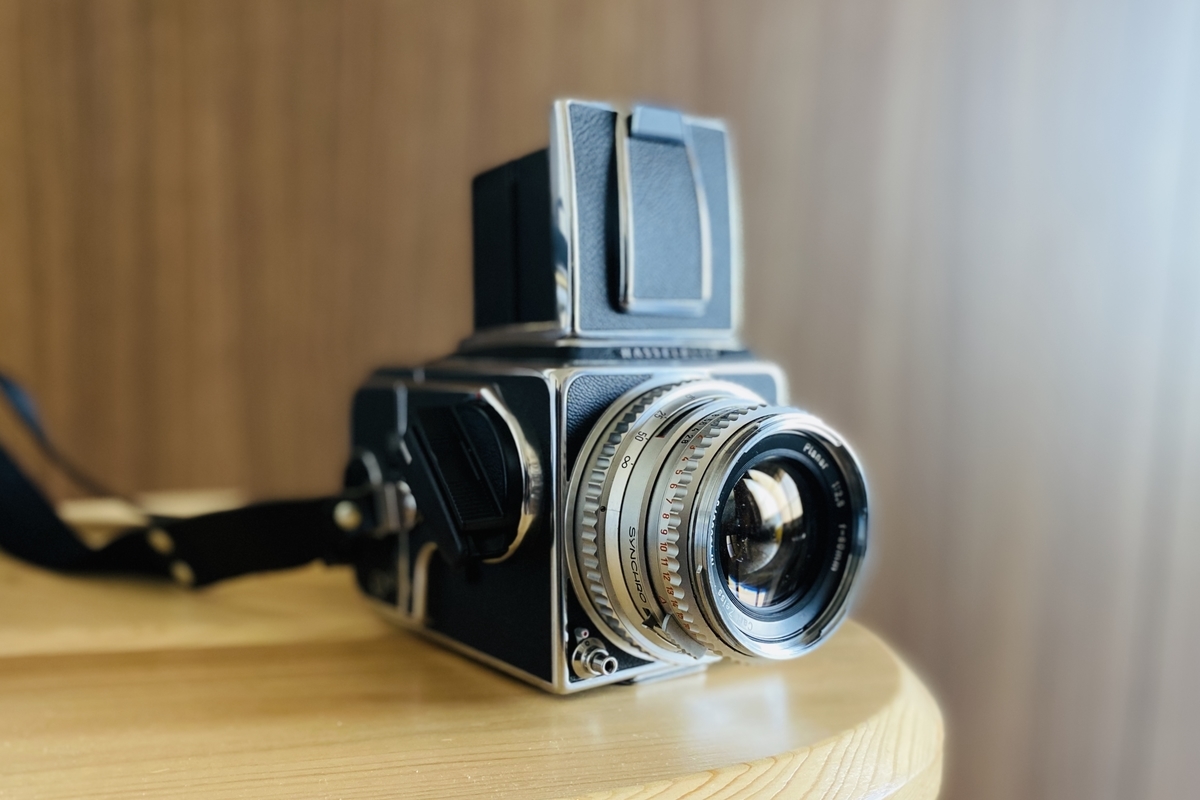 山道具】Hasselblad 500C/M - Tools for Mountains. 山道具】Hasselblad 500C/M - Tools for Mountains.