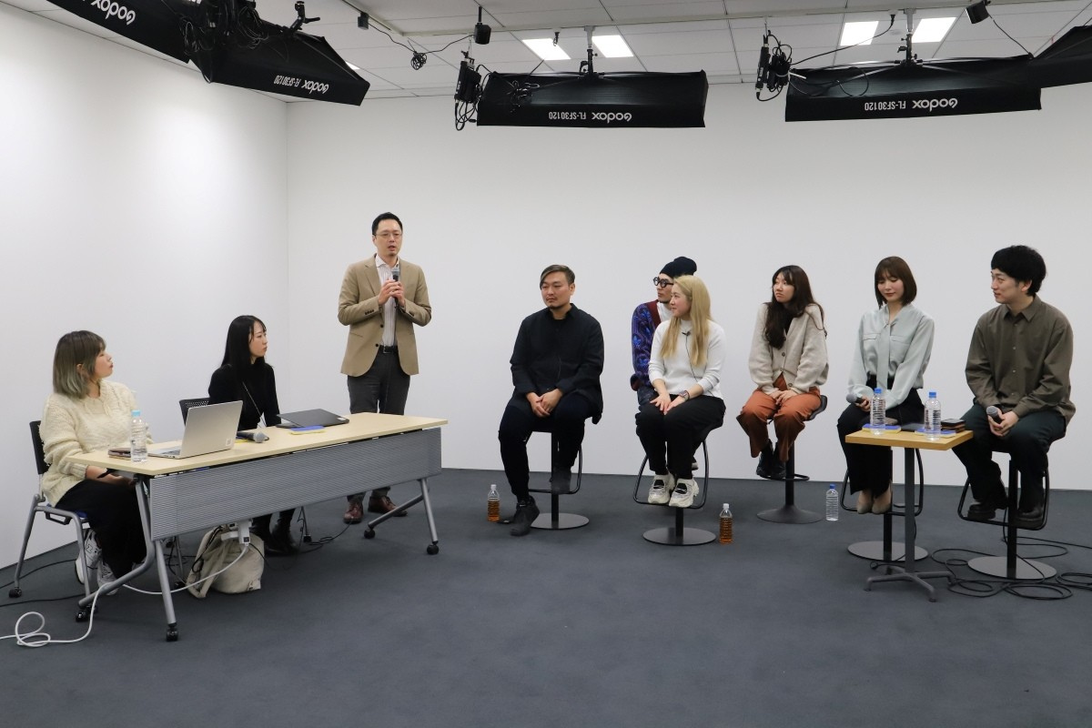 トークセッションの最後、映像クリエイティブ事業本部茂木本部長がお話している写真