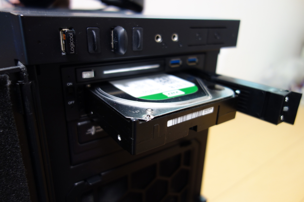8TBの大容量HDD「WD Red WD80EFZX」購入レビュー - 力こそパワー