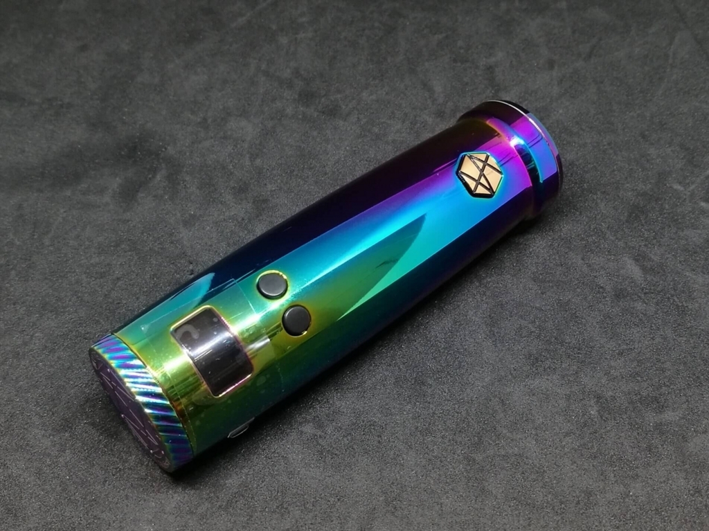 f:id:hrktksm:20180513110902j:plain UWELL NUNCHAKU MOD(斜め・正面)